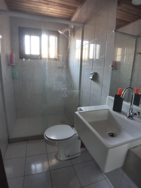 Casa de praia com 03 terrenos: 9ª foto da galeria de imagens do imóvel