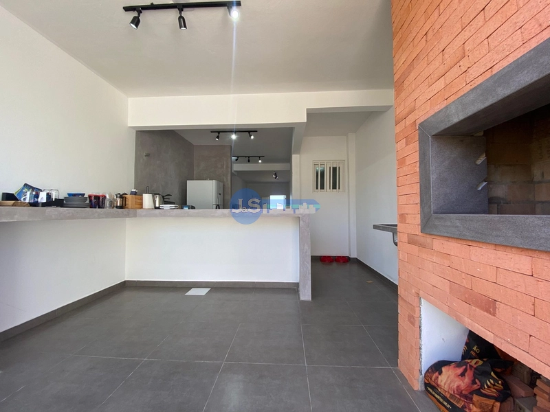 Excelente Duplex em Atlântida Sul: 3ª foto da galeria de imagens do imóvel