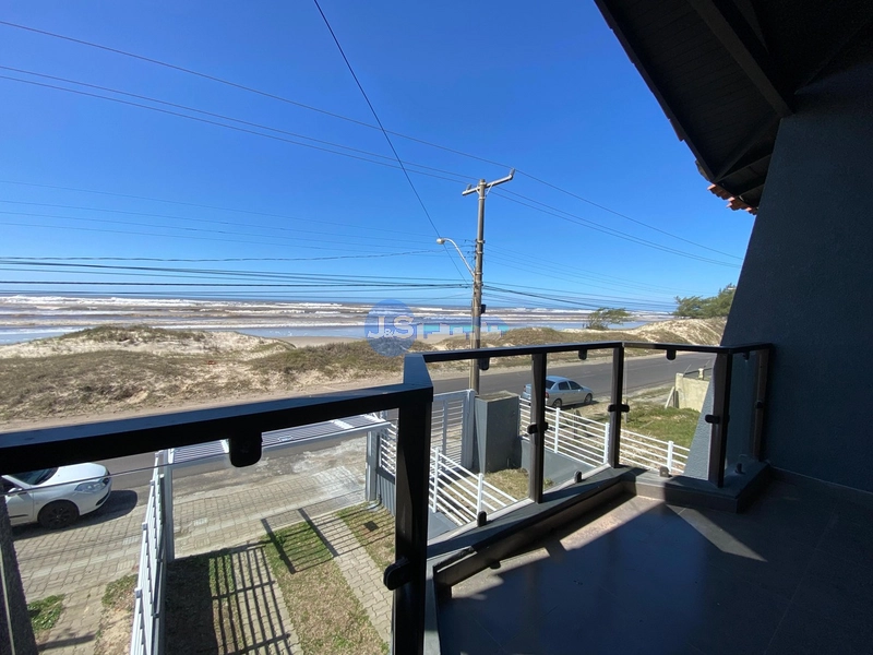 Excelente Duplex em Atlântida Sul: 1ª foto da galeria de imagens do imóvel