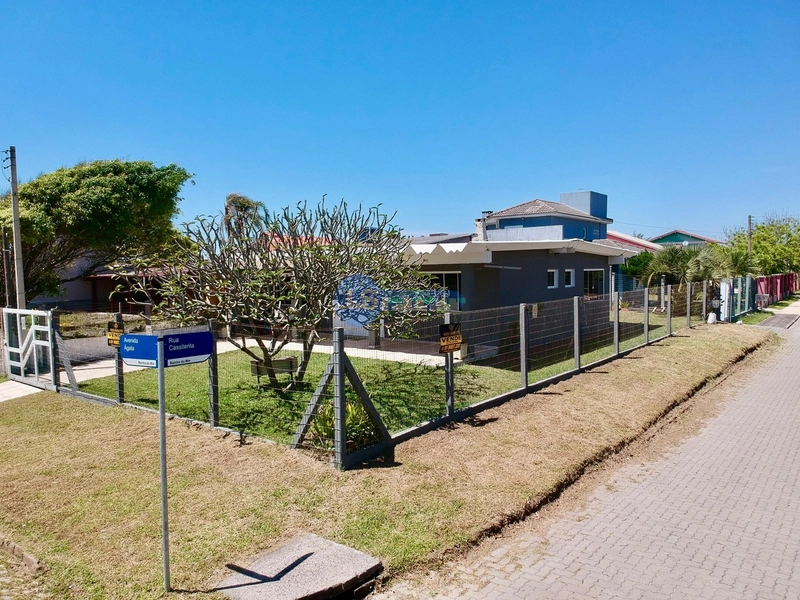 EXCELENTE CASA DE PRAIA LOCALIZAÇÃO EXCELENTE: 1ª foto da galeria de imagens do imóvel