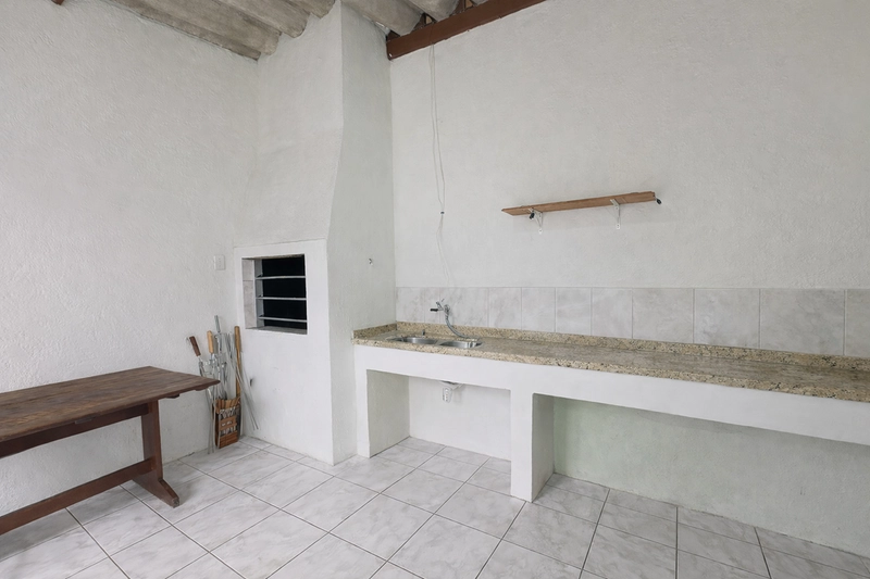 CASA DE PRAIA PRÓXIMA AO MAR : 4ª foto da galeria de imagens do imóvel