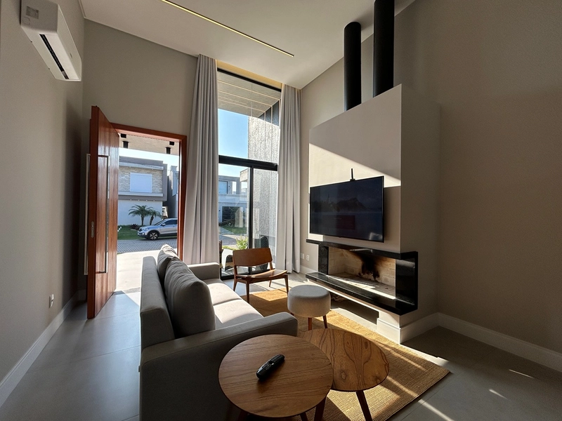 EXCELENTE CASA ALTO PADRÃO EM CONDOMÍNIO: 5ª foto da galeria de imagens do imóvel