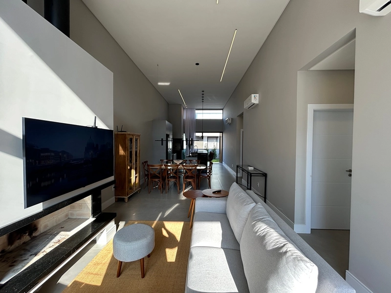 EXCELENTE CASA ALTO PADRÃO EM CONDOMÍNIO: 6ª foto da galeria de imagens do imóvel