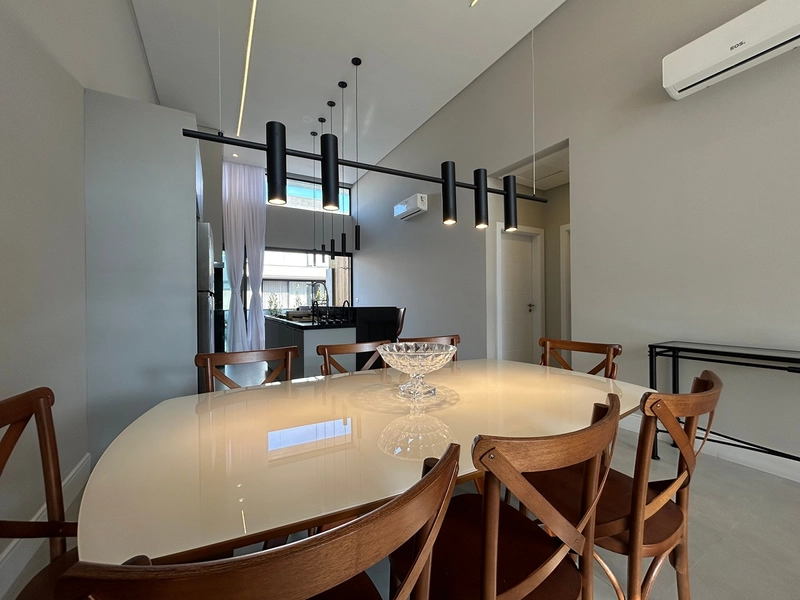 EXCELENTE CASA ALTO PADRÃO EM CONDOMÍNIO: 8ª foto da galeria de imagens do imóvel