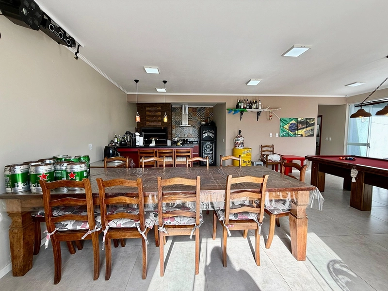 EXCELENTE CASA COM PISCINA PERTO DO MAR: 18ª foto da galeria de imagens do imóvel