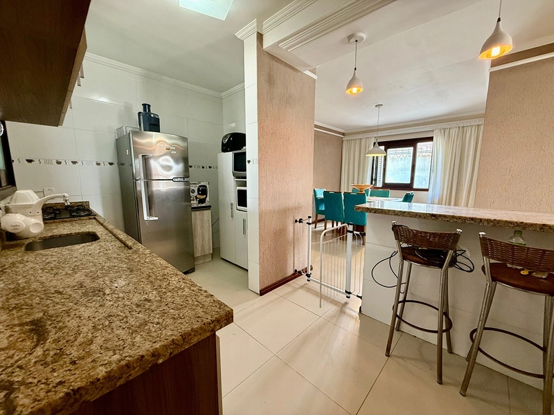 EXCELENTE CASA COM PISCINA PERTO DO MAR: 42ª foto da galeria de imagens do imóvel