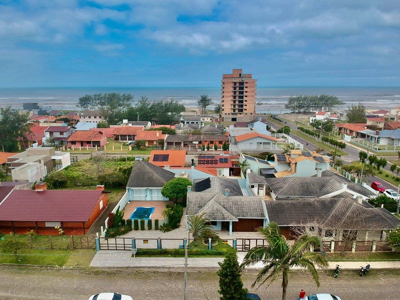EXCELENTE CASA COM PISCINA PERTO DO MAR: 7ª foto da galeria de imagens do imóvel