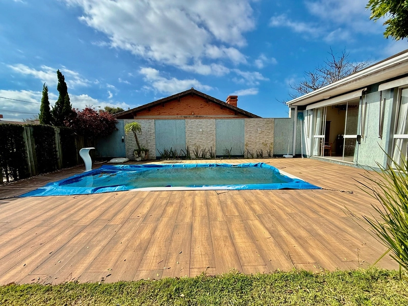 EXCELENTE CASA COM PISCINA PERTO DO MAR: 9ª foto da galeria de imagens do imóvel