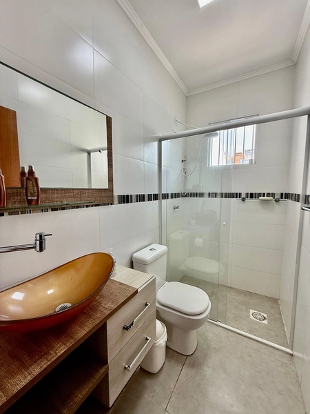 EXCELENTE CASA COM PISCINA PERTO DO MAR: 17ª foto da galeria de imagens do imóvel