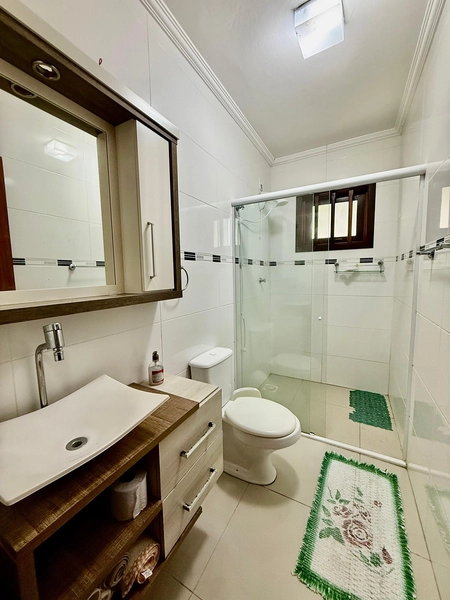 EXCELENTE CASA COM PISCINA PERTO DO MAR: 41ª foto da galeria de imagens do imóvel