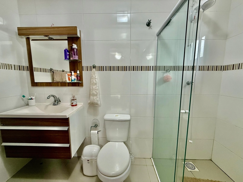 EXCELENTE CASA COM PISCINA PERTO DO MAR: 34ª foto da galeria de imagens do imóvel