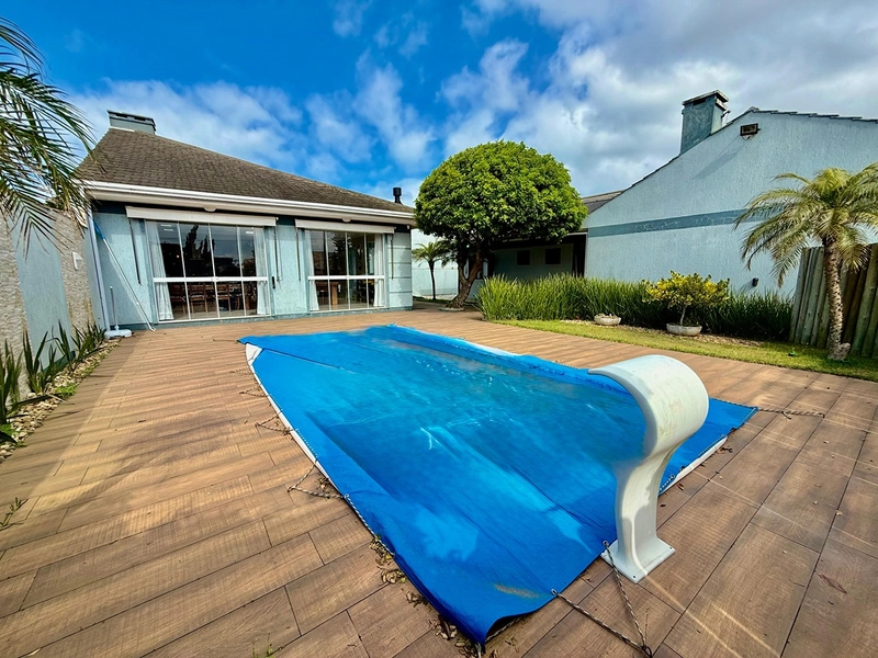 EXCELENTE CASA COM PISCINA PERTO DO MAR: 24ª foto da galeria de imagens do imóvel