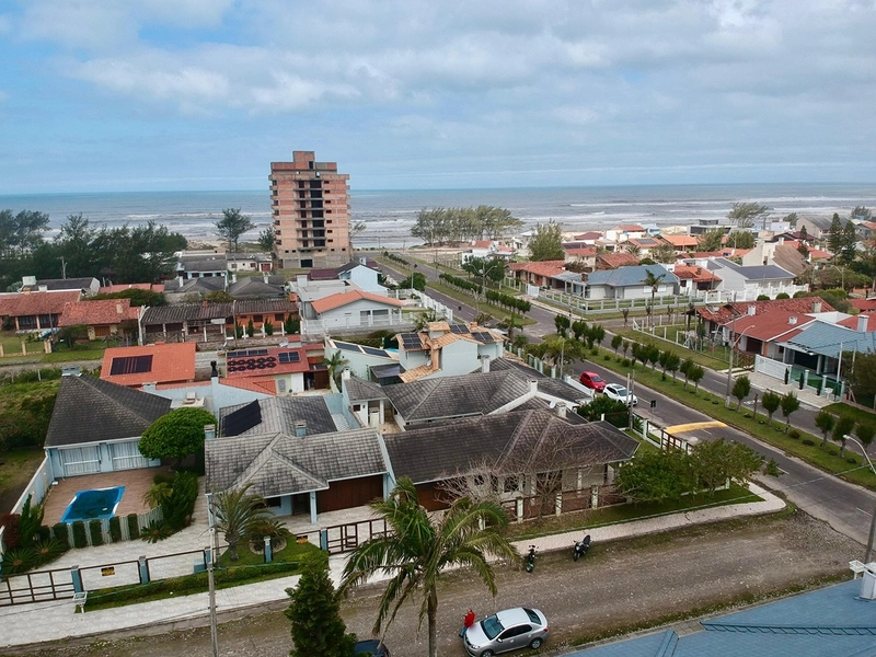 EXCELENTE CASA COM PISCINA PERTO DO MAR: 5ª foto da galeria de imagens do imóvel