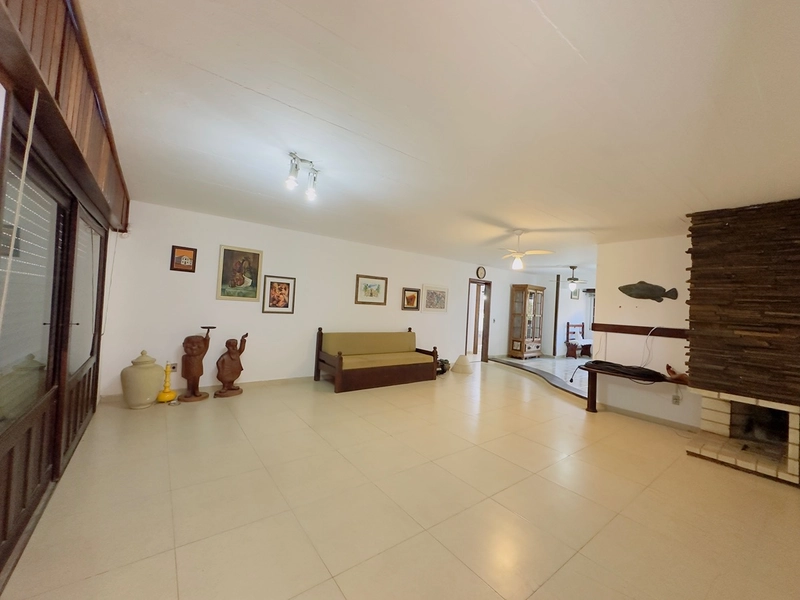 CASA DE PRAIA REGIÃO NOBRE DE XANGRI-LÁ: 4ª foto da galeria de imagens do imóvel