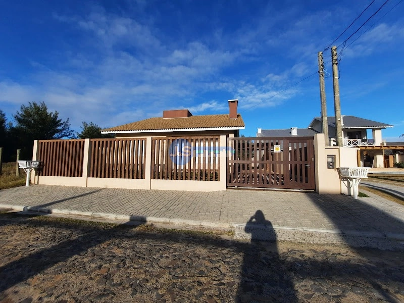 EXCELENTE CASA DE PRAIA PRÓXIMA AO MAR: 4ª foto da galeria de imagens do imóvel