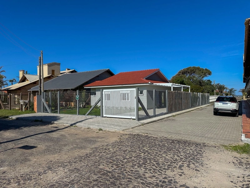 EXCELENTE CASA DE PRAIA EM LAJE COM PISCINA : 5ª foto da galeria de imagens do imóvel