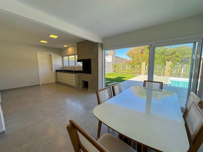 EXCELENTE CASA DE PRAIA EM LAJE COM PISCINA : 35ª foto da galeria de imagens do imóvel