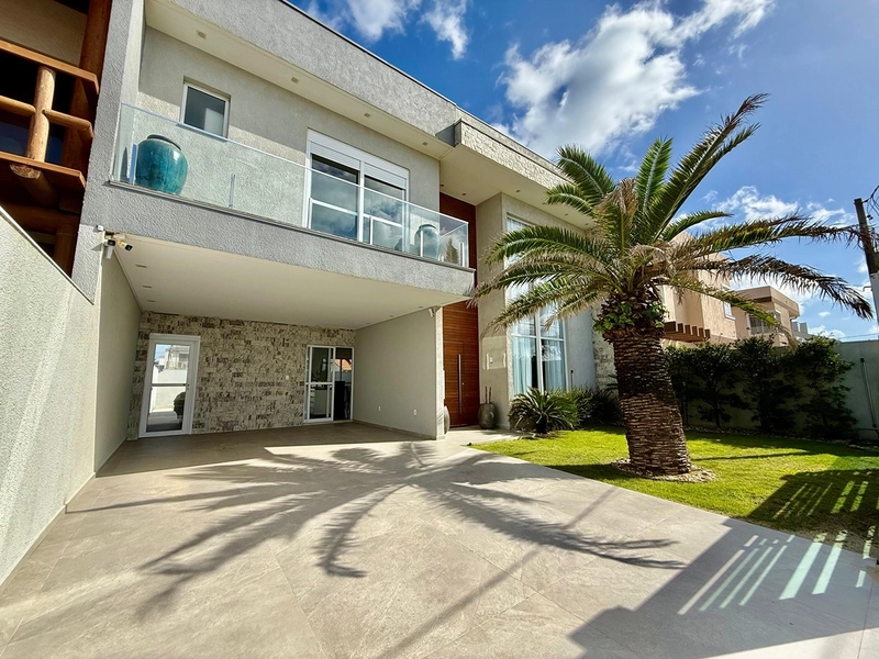 EXCELENTE CASA DE PRAIA BEIRA MAR COM PISCINA: 1ª foto da galeria de imagens do imóvel