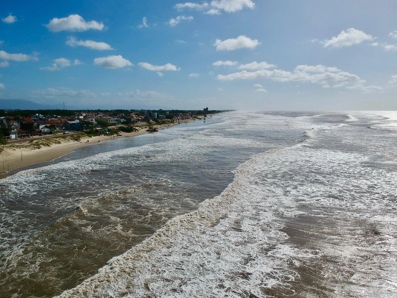 EXCELENTE CASA DE PRAIA BEIRA MAR COM PISCINA: 9ª foto da galeria de imagens do imóvel