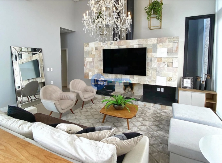 EXCELENTE CASA EM CONDOMÍNIO FECHADO: 1ª foto da galeria de imagens do imóvel