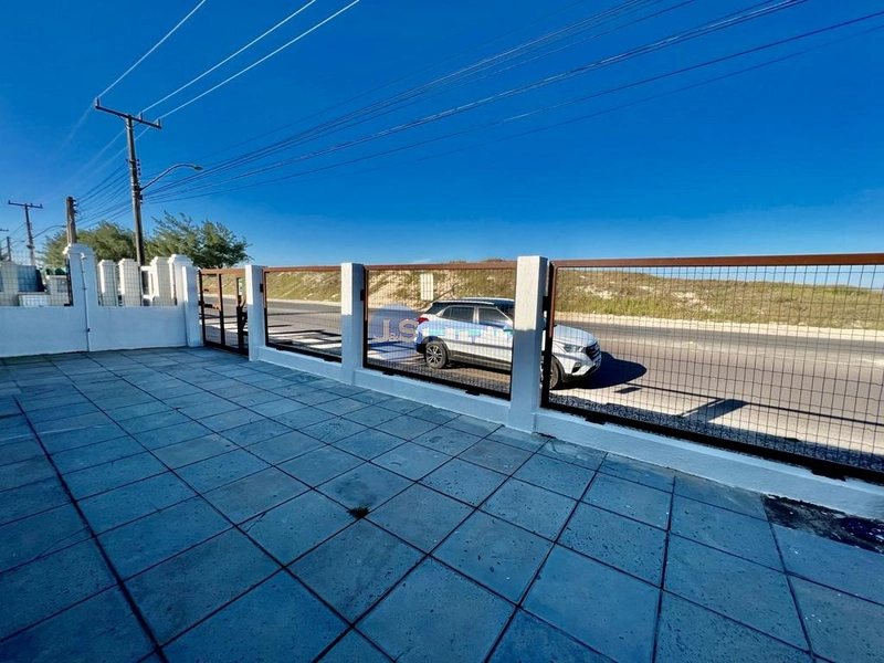 Excelente casa na Beira Mar: 2ª foto da galeria de imagens do imóvel