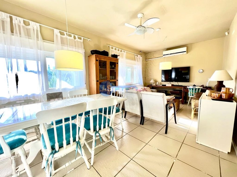 Casa em Rainha do mar: 2ª foto da galeria de imagens do imóvel