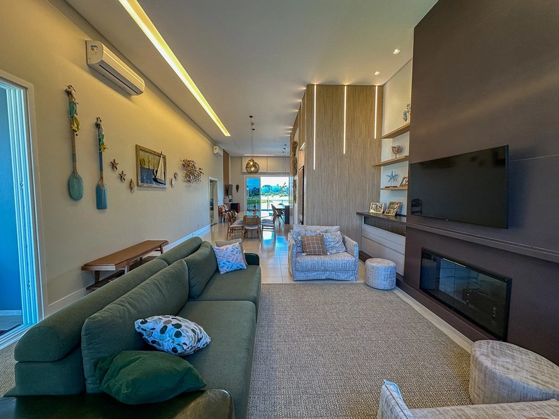 EXCELENTE CASA ALTO PADRÃO EM CONDOMÍNIO: 5ª foto da galeria de imagens do imóvel