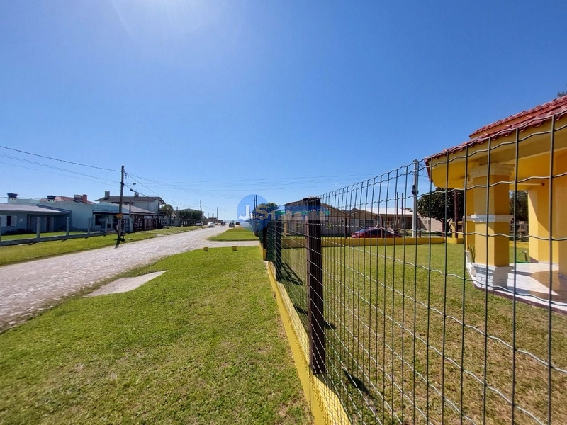 Casa em Mariluz: 8ª foto da galeria de imagens do imóvel
