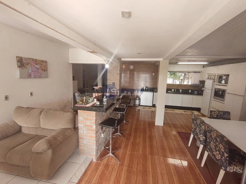 Casa de praia com piscina: 1ª foto da galeria de imagens do imóvel