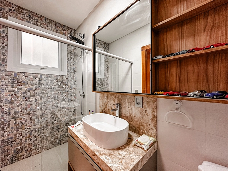 EXCELENTE CASA ALTO PADRÃO EM CONDOMÍNIO: 4ª foto da galeria de imagens do imóvel