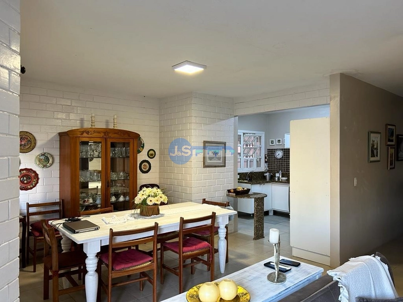 Excelente casa em Noiva do Mar: 4ª foto da galeria de imagens do imóvel