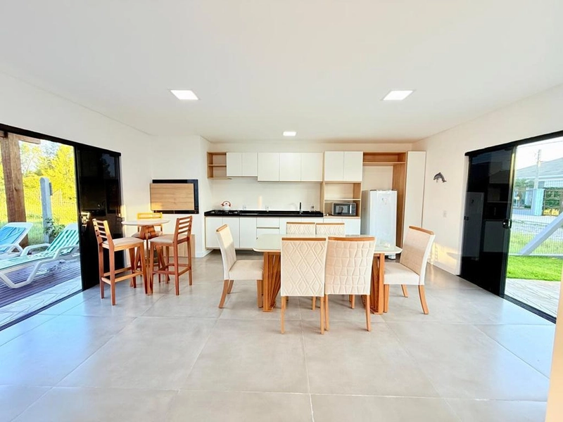 EXCELENTE CASA DE PRAIA COM PISCINA: 5ª foto da galeria de imagens do imóvel