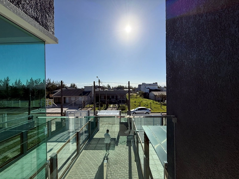 EXCELENTE DUPLEX DE PRAIA: 3ª foto da galeria de imagens do imóvel