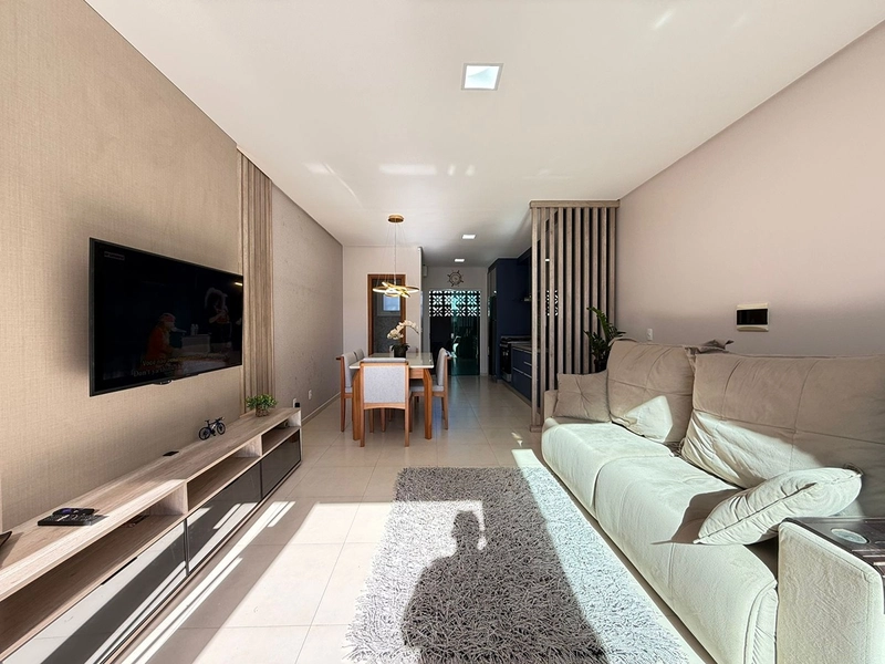 EXCELENTE DUPLEX DE PRAIA: 9ª foto da galeria de imagens do imóvel