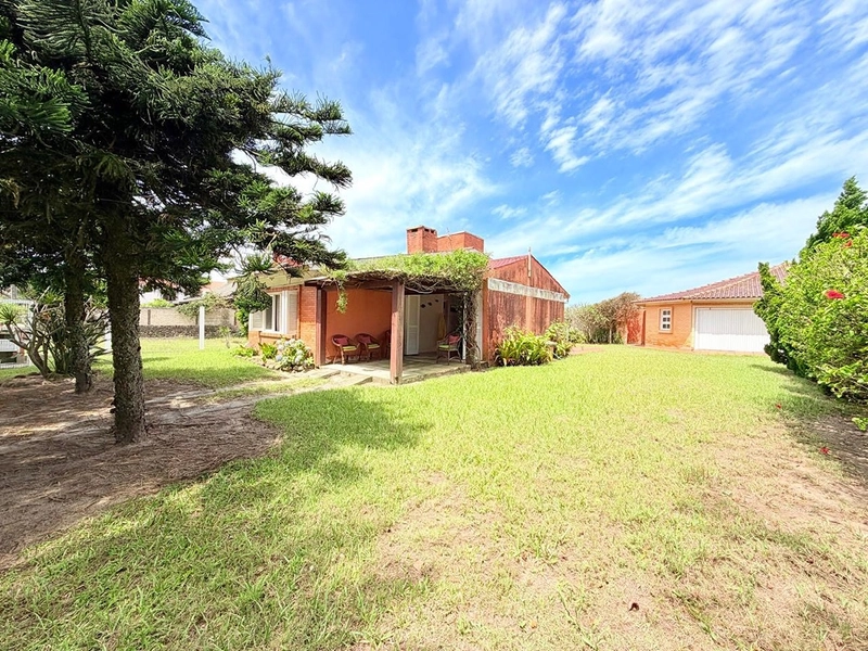 CASA DE PRAIA EM LAJE: 3ª foto da galeria de imagens do imóvel