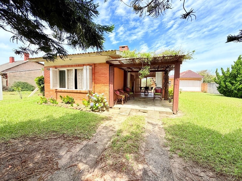 CASA DE PRAIA EM LAJE: 2ª foto da galeria de imagens do imóvel