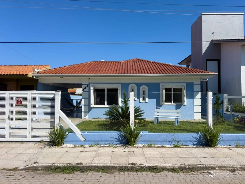ESCELENTE CASA DE PRAIA PRÓXIMA AO MAR : 2ª foto da galeria de imagens do imóvel
