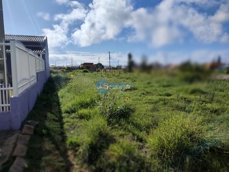 Terreno em Atlântida Sul: 1ª foto da galeria de imagens do imóvel