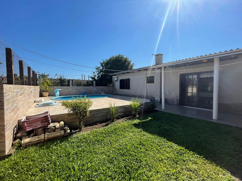 EXCELENTE CASA COM PISCINA: 4ª foto da galeria de imagens do imóvel