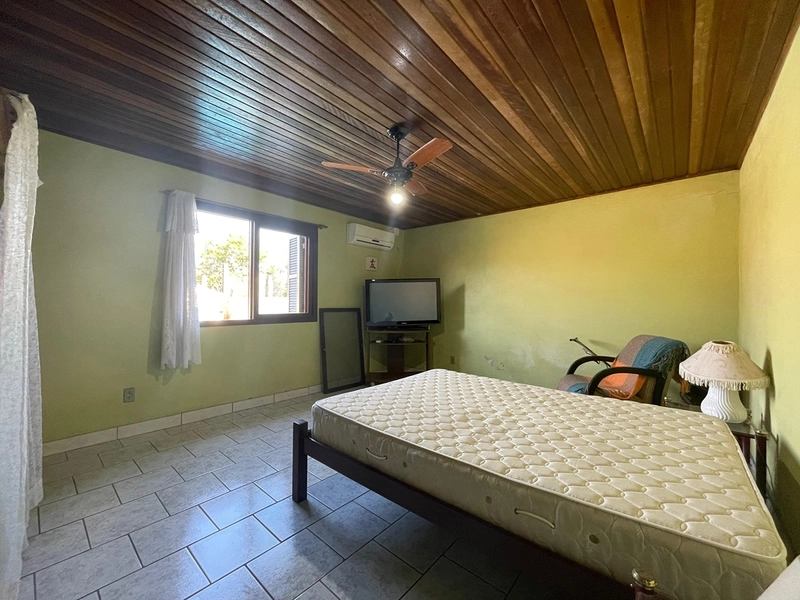 EXCELENTE CASA COM PISCINA: 14ª foto da galeria de imagens do imóvel