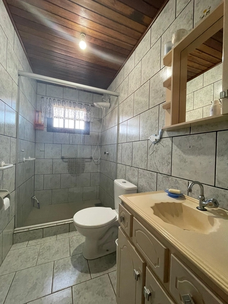 EXCELENTE CASA COM PISCINA: 16ª foto da galeria de imagens do imóvel