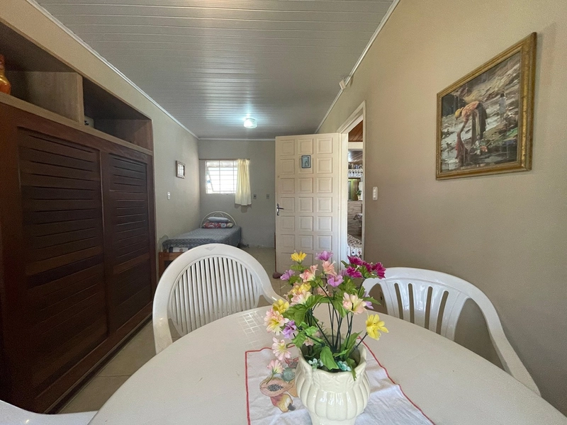 EXCELENTE CASA COM PISCINA: 8ª foto da galeria de imagens do imóvel