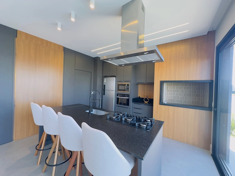 EXCELENTE CASA ALTO PADRÃO BEIRA LAGO COM PISCINA EM CONCRETO: 17ª foto da galeria de imagens do imóvel