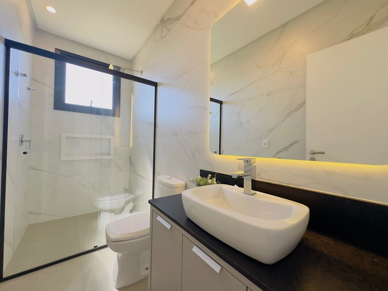 EXCELENTE CASA ALTO PADRÃO BEIRA LAGO COM PISCINA EM CONCRETO: 9ª foto da galeria de imagens do imóvel