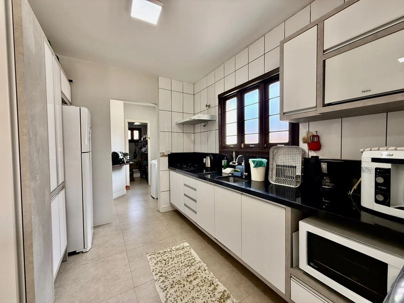 EXCELENTE CASA COM PISCINA: 31ª foto da galeria de imagens do imóvel