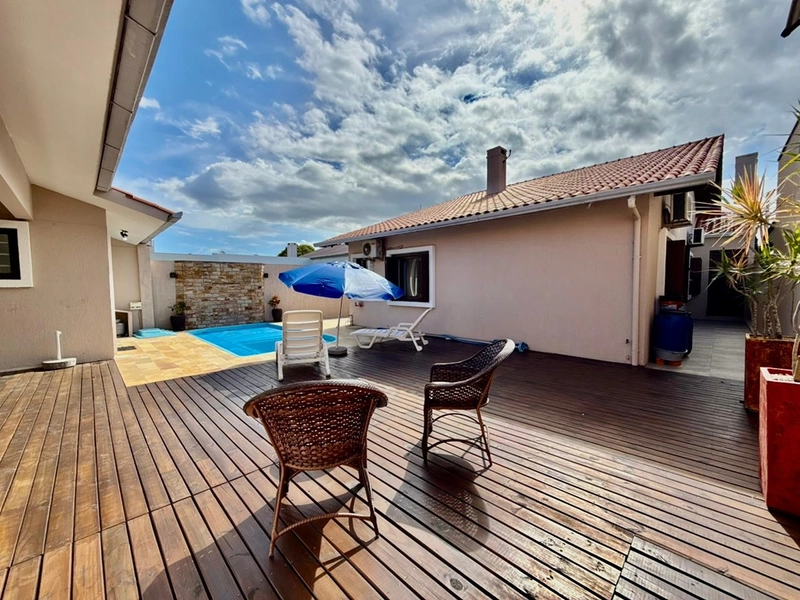 EXCELENTE CASA COM PISCINA: 8ª foto da galeria de imagens do imóvel