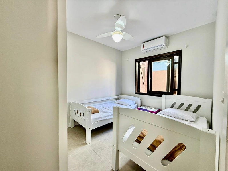 EXCELENTE CASA COM PISCINA: 14ª foto da galeria de imagens do imóvel