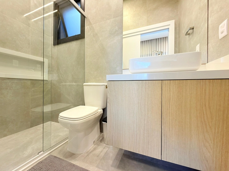 EXCELENTE CASA ALTO PADRÃO COM PISCINA : 20ª foto da galeria de imagens do imóvel