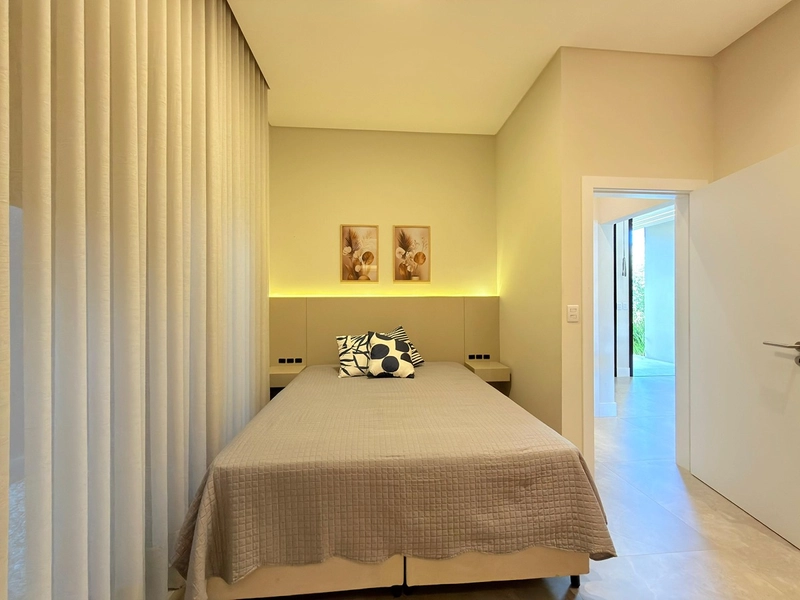 EXCELENTE CASA ALTO PADRÃO COM PISCINA : 24ª foto da galeria de imagens do imóvel