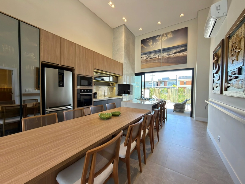 EXCELENTE CASA ALTO PADRÃO COM PISCINA : 5ª foto da galeria de imagens do imóvel